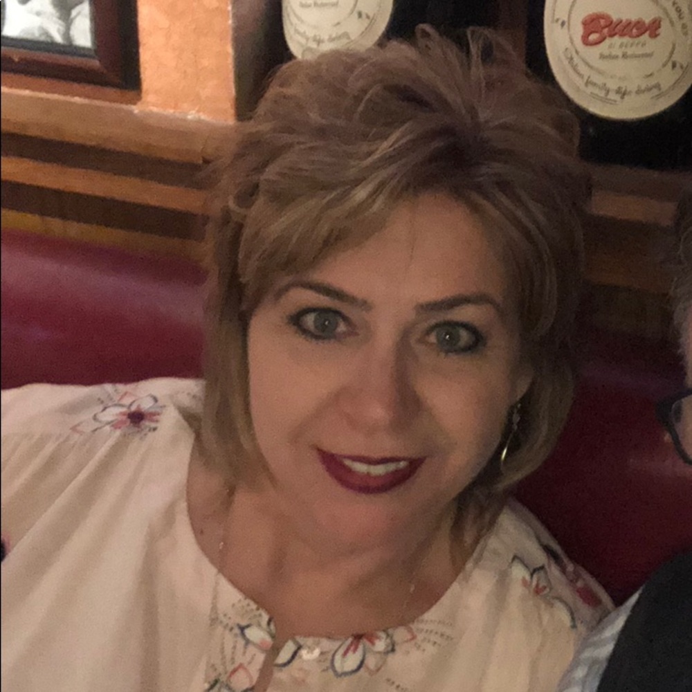 Meet your Posher, Stacy